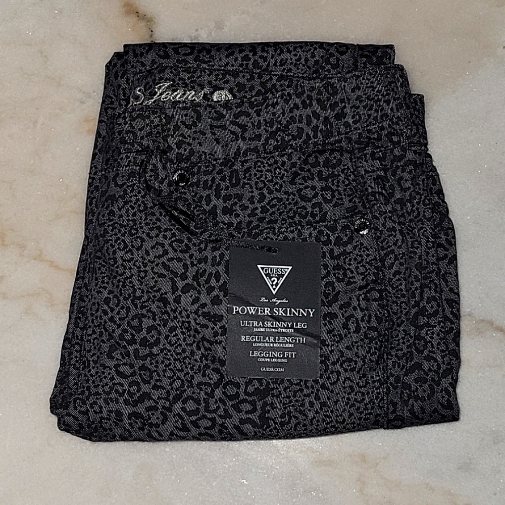 Guess Jeans, Size 30, Gray and Black Leopard Print
